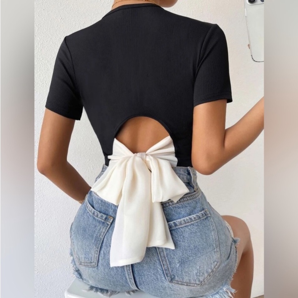 Bow Design Black & White Ribbed Tie Bow Back Top
